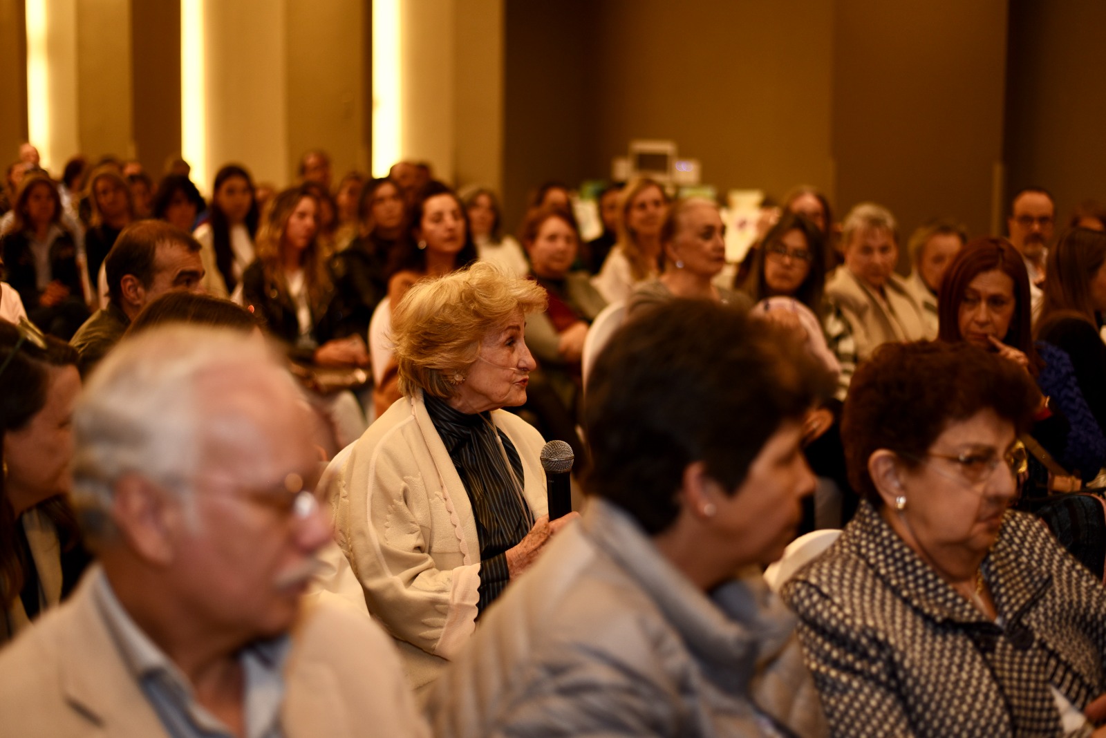 56beb116-5103-4840-8645-c058b2492559