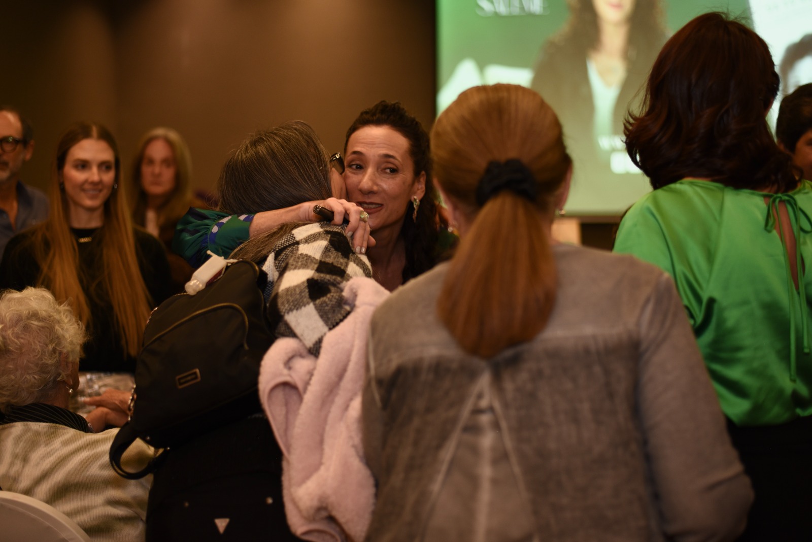 9cf803a4-656e-409c-bd0b-fe8ba90baab6